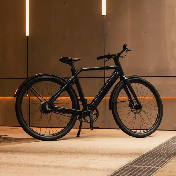moevs-first-one-e-bike-midnight-3